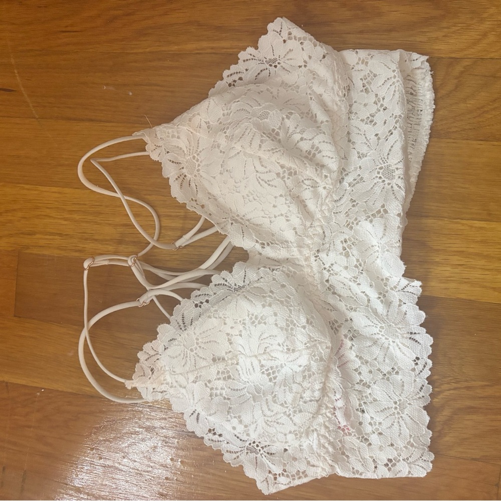 PINK BRALETTES & BRA TOPS
WINK UNLINED SCOOP BRALETTE